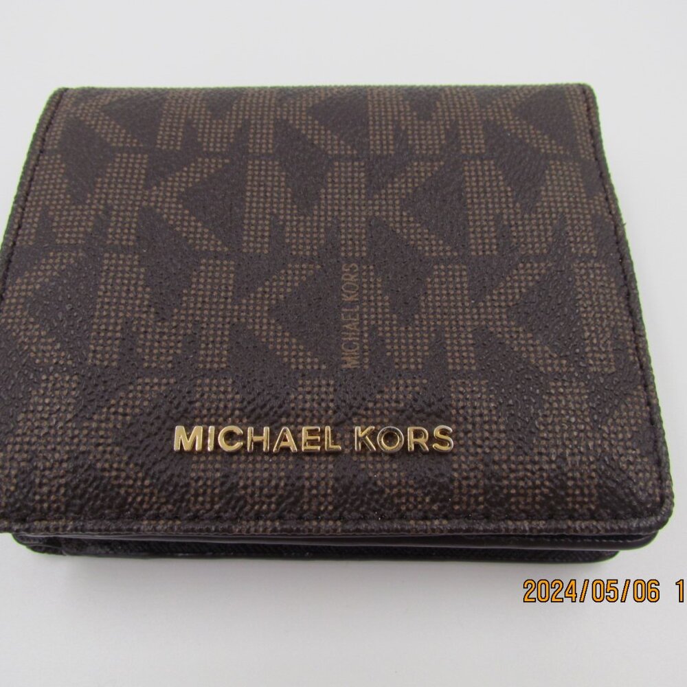 Monogram Michael Kors Wallet